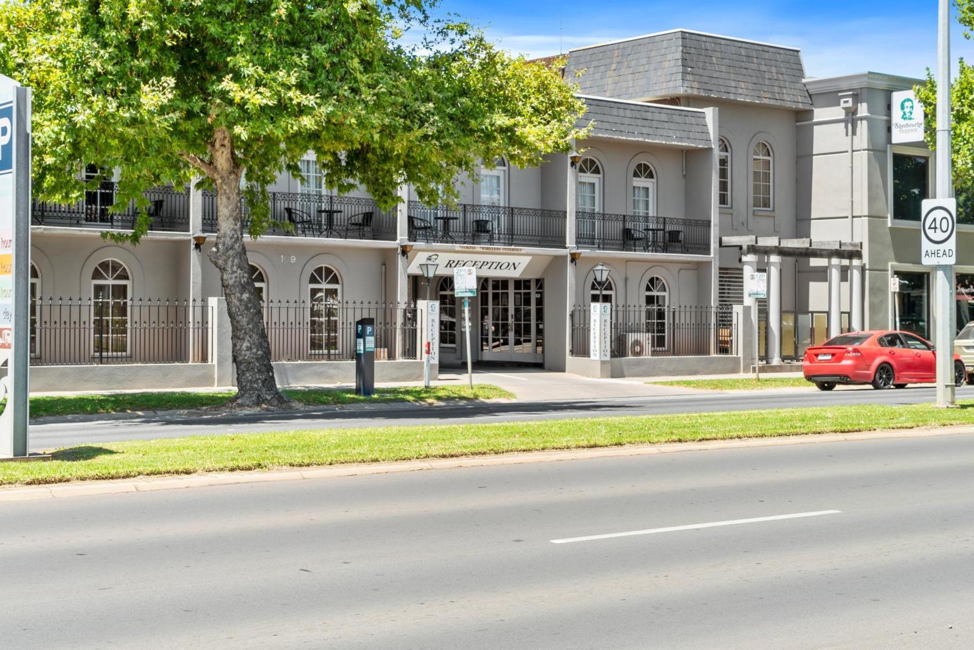 Hotel Sherbourne Terrace Shepparton